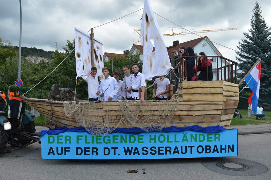 Read more about the article Volksfestumzug 2017